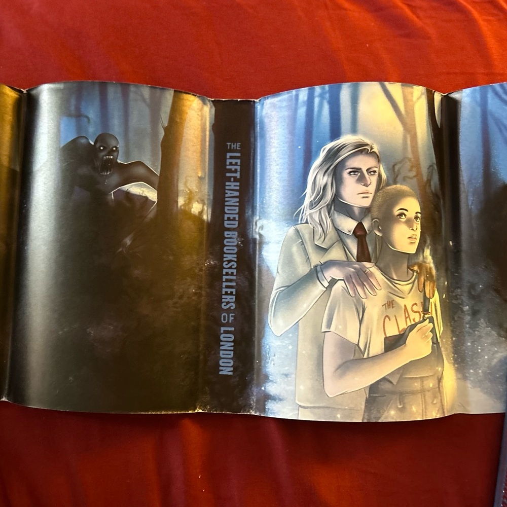“The Left-Handed Book Sellers of London” Book written by:Garth Nix - Picture 8 of 16